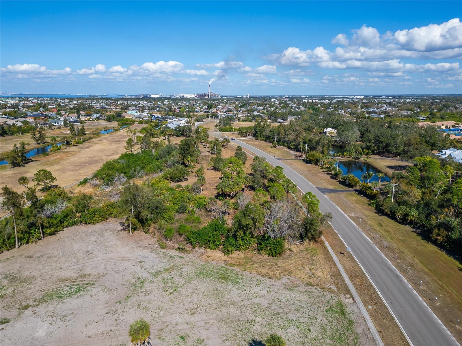 Listing photo id 33 for 819 Golf And Sea Boulevard