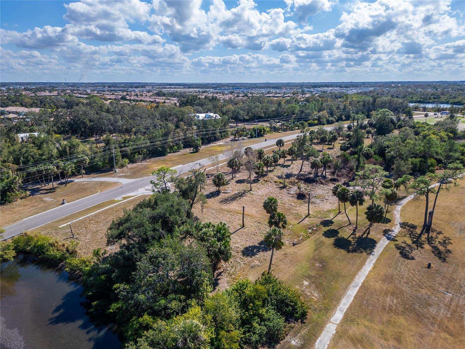 Listing photo id 38 for 819 Golf And Sea Boulevard