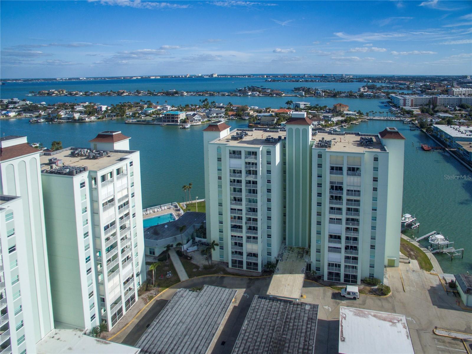 Image 14 of 17 For 400 64th Avenue 408