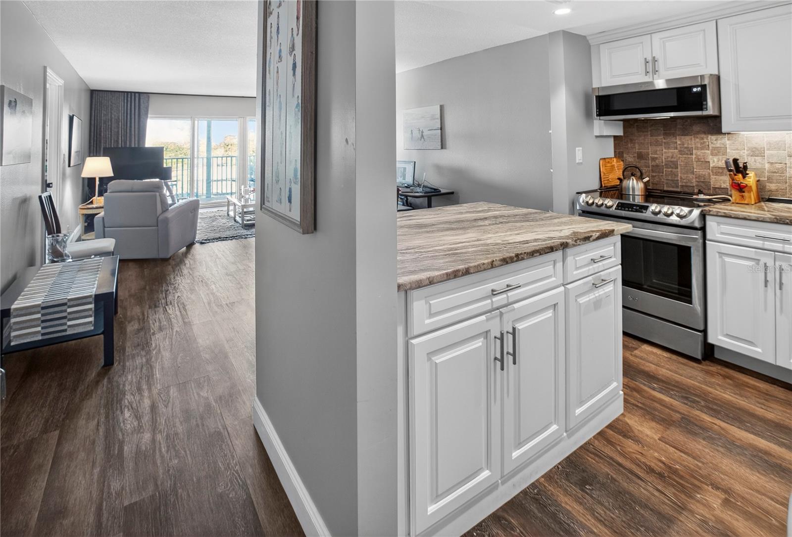 Image 8 of 17 For 400 64th Avenue 408