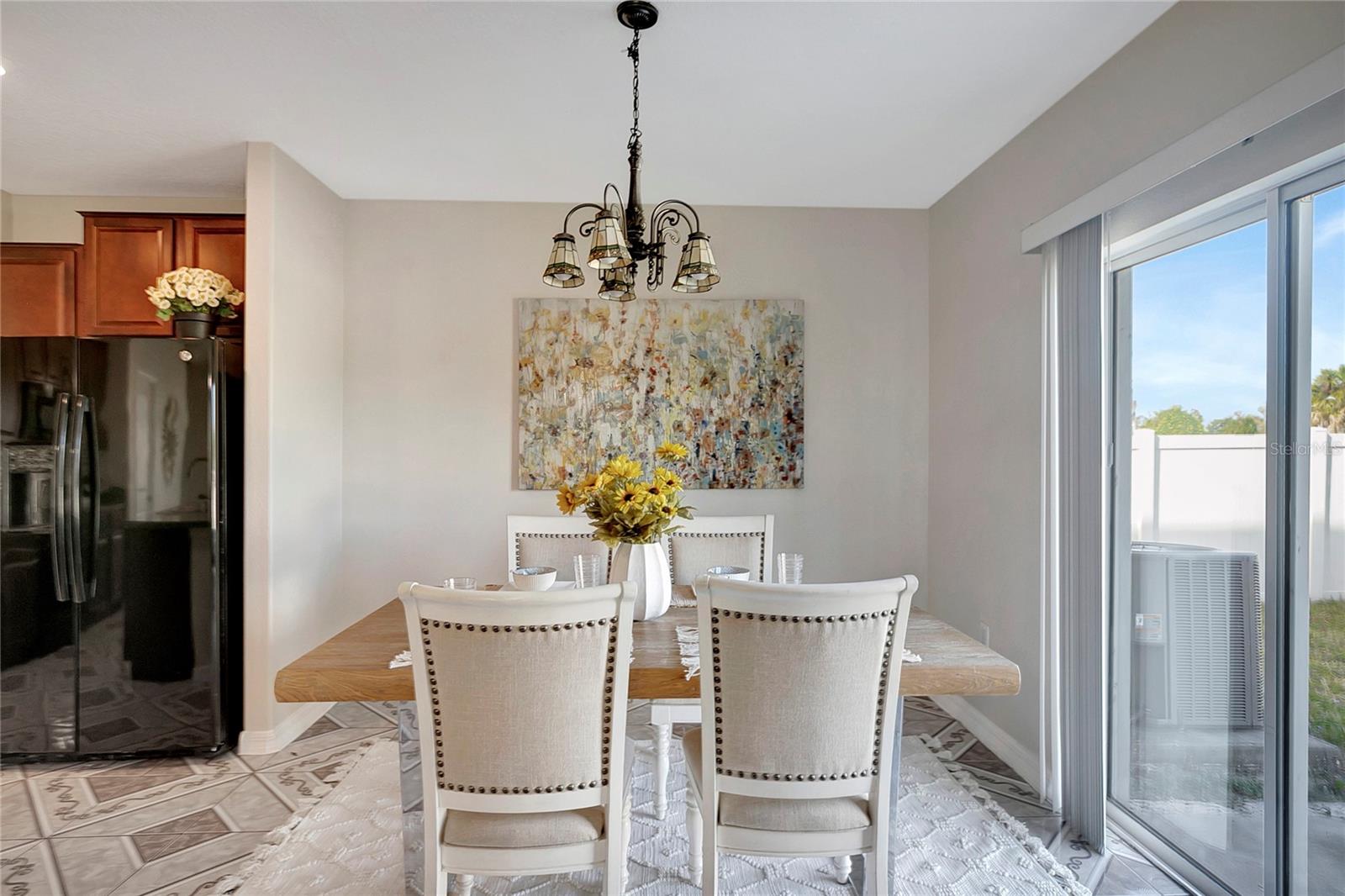 Image 11 of 42 For 359 Cascade Bend Drive