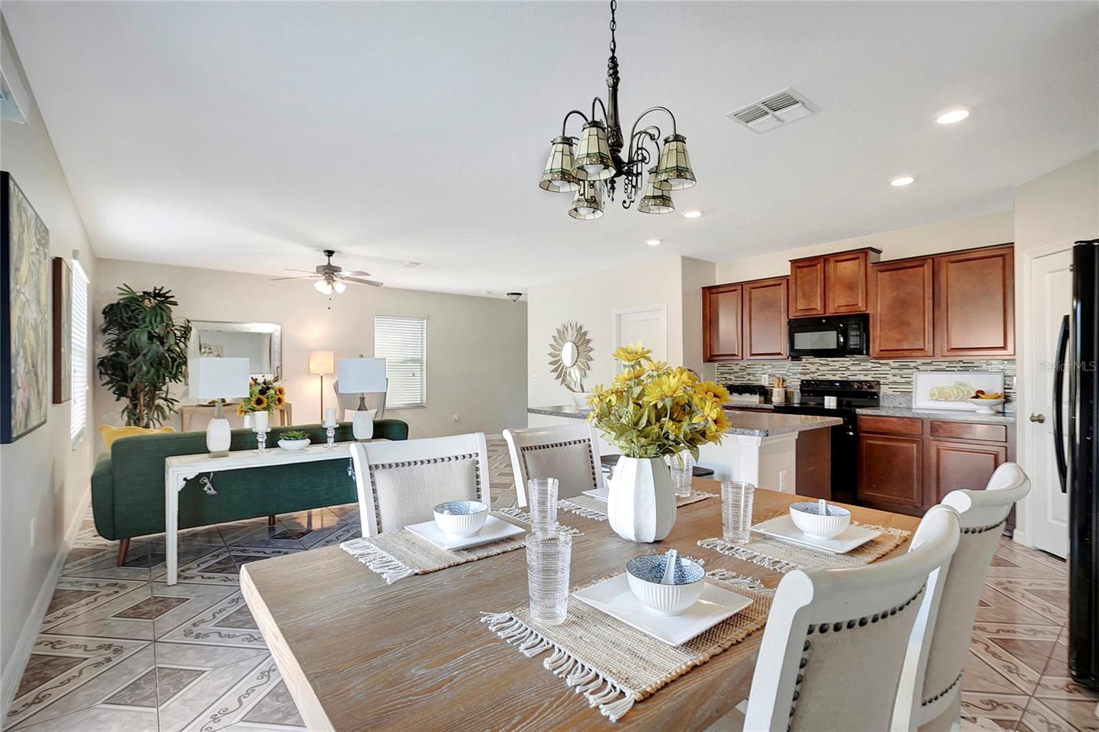 Image 13 of 42 For 359 Cascade Bend Drive