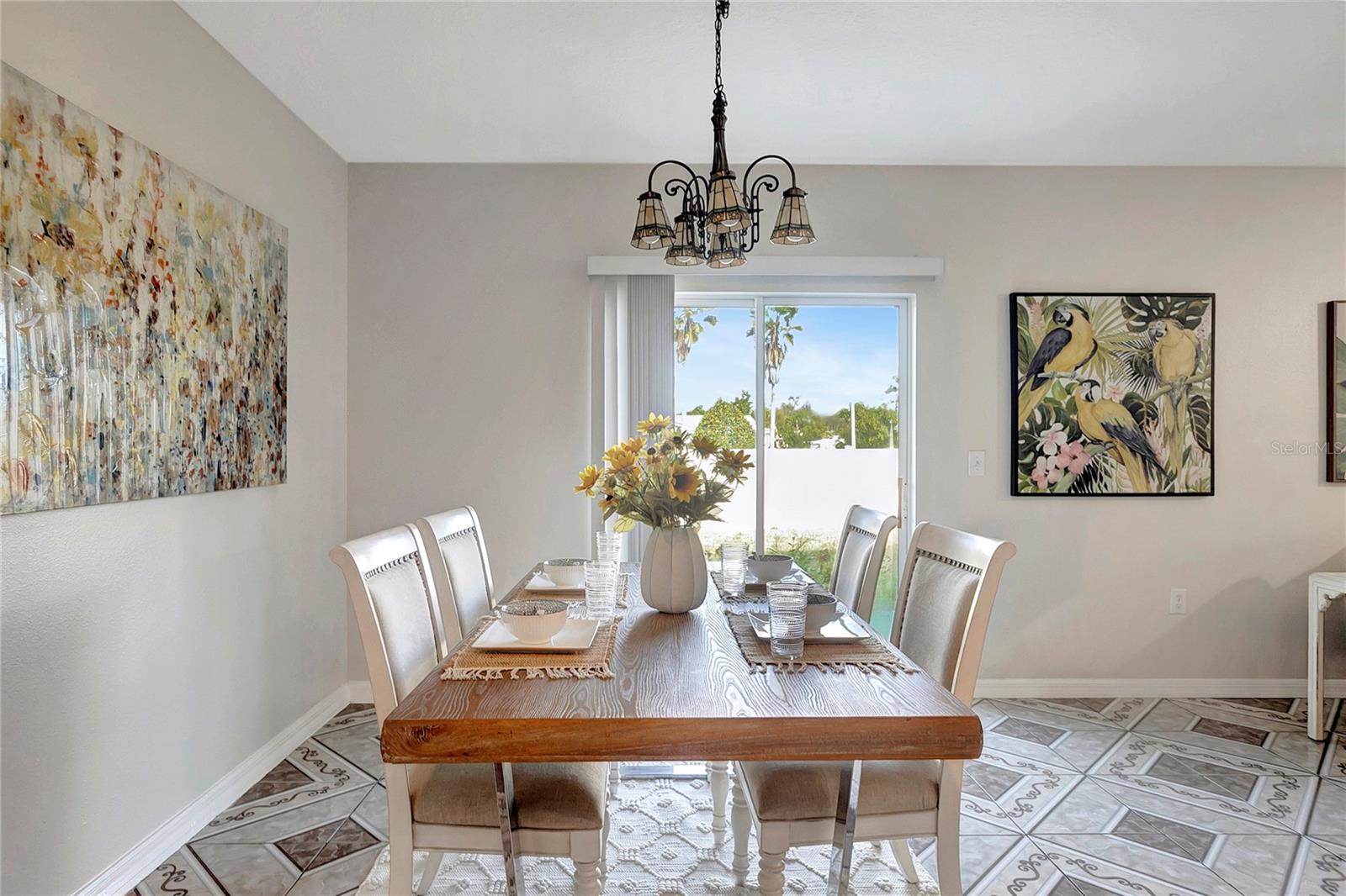 Image 18 of 42 For 359 Cascade Bend Drive