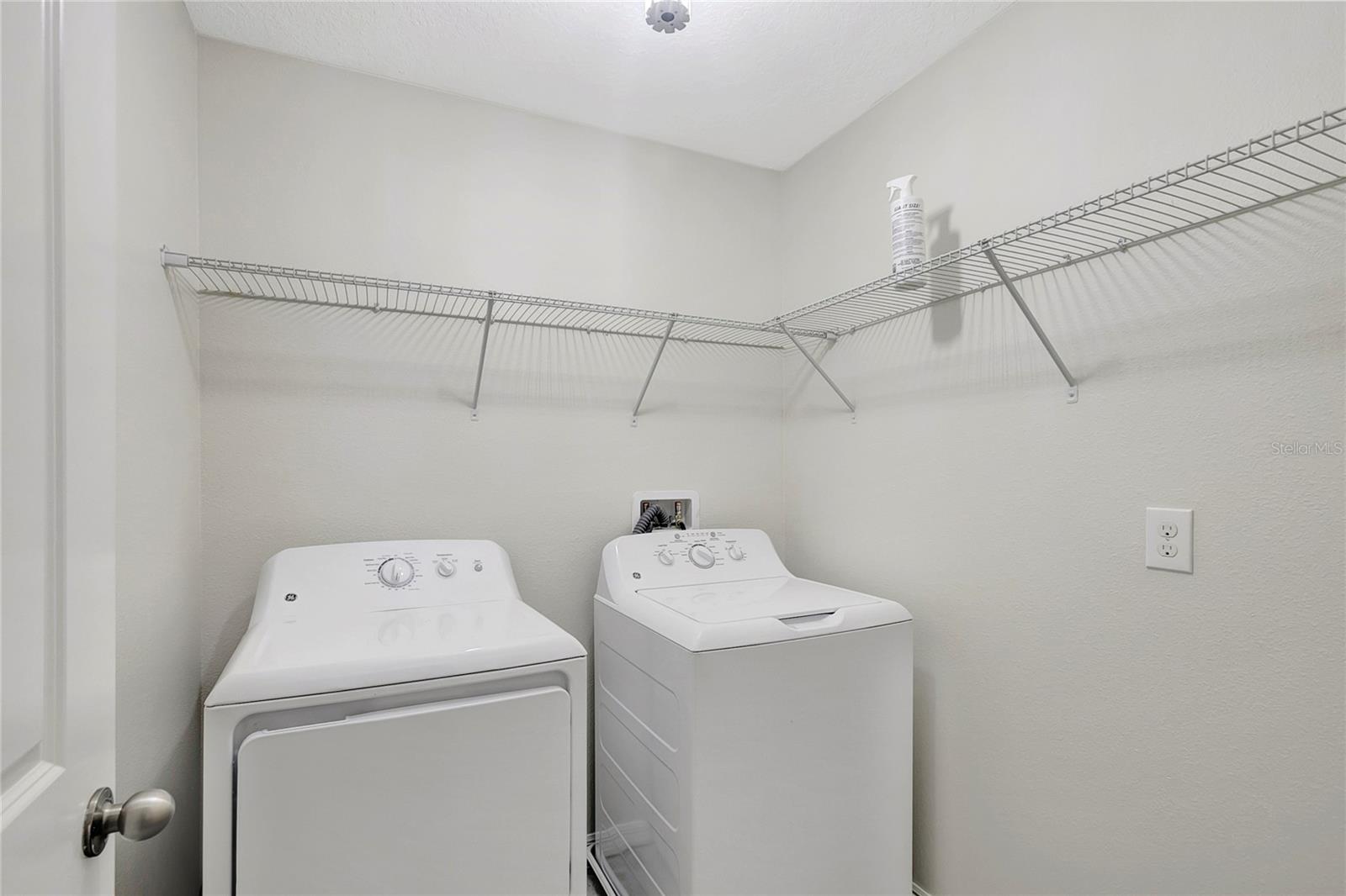 Image 31 of 42 For 359 Cascade Bend Drive