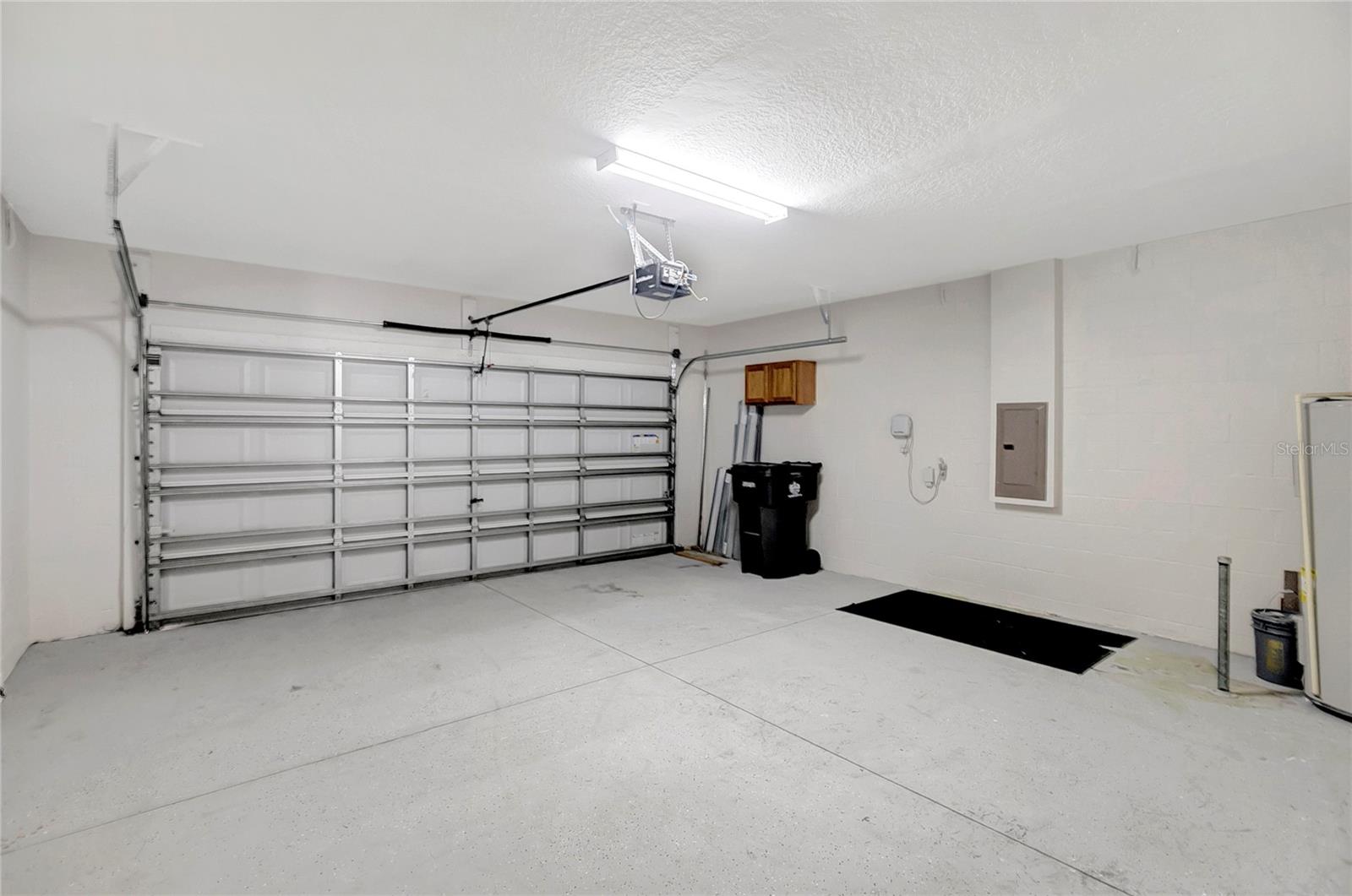 Image 39 of 42 For 359 Cascade Bend Drive