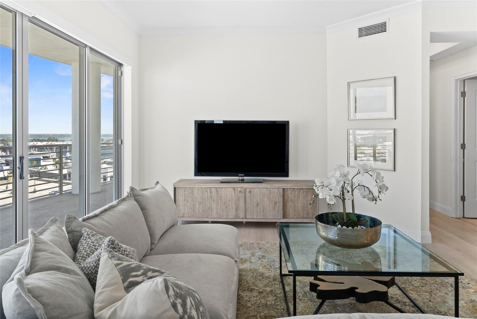 Image 12 of 53 For 449 12th Street 1101