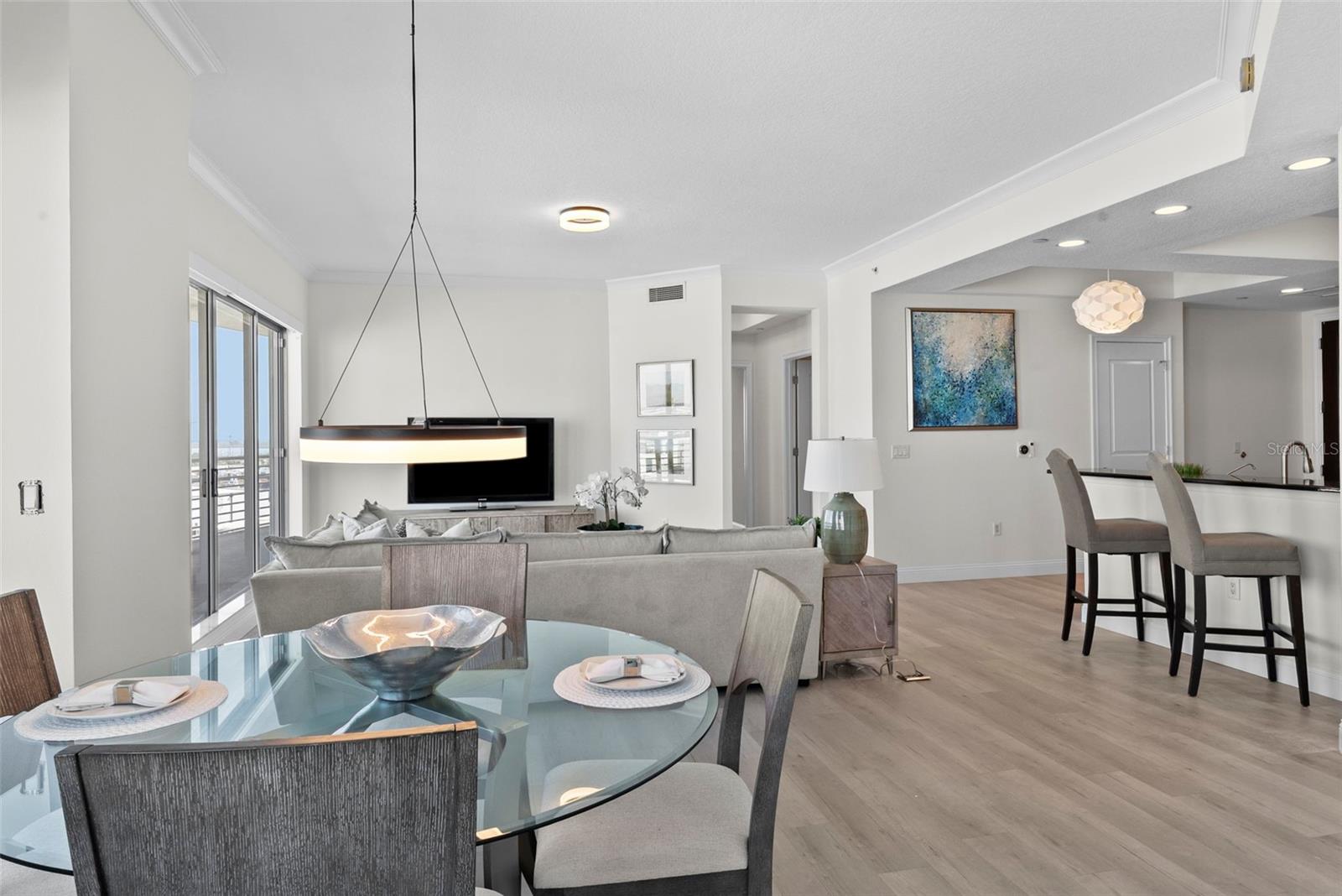 Image 18 of 53 For 449 12th Street 1101