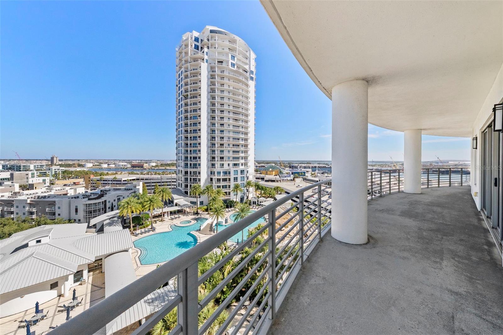 Image 41 of 53 For 449 12th Street 1101