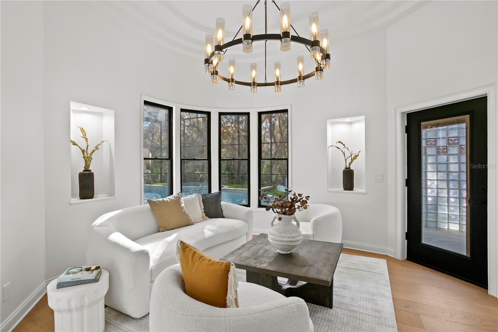 Image 19 of 100 For 6324 Maclaurin Drive