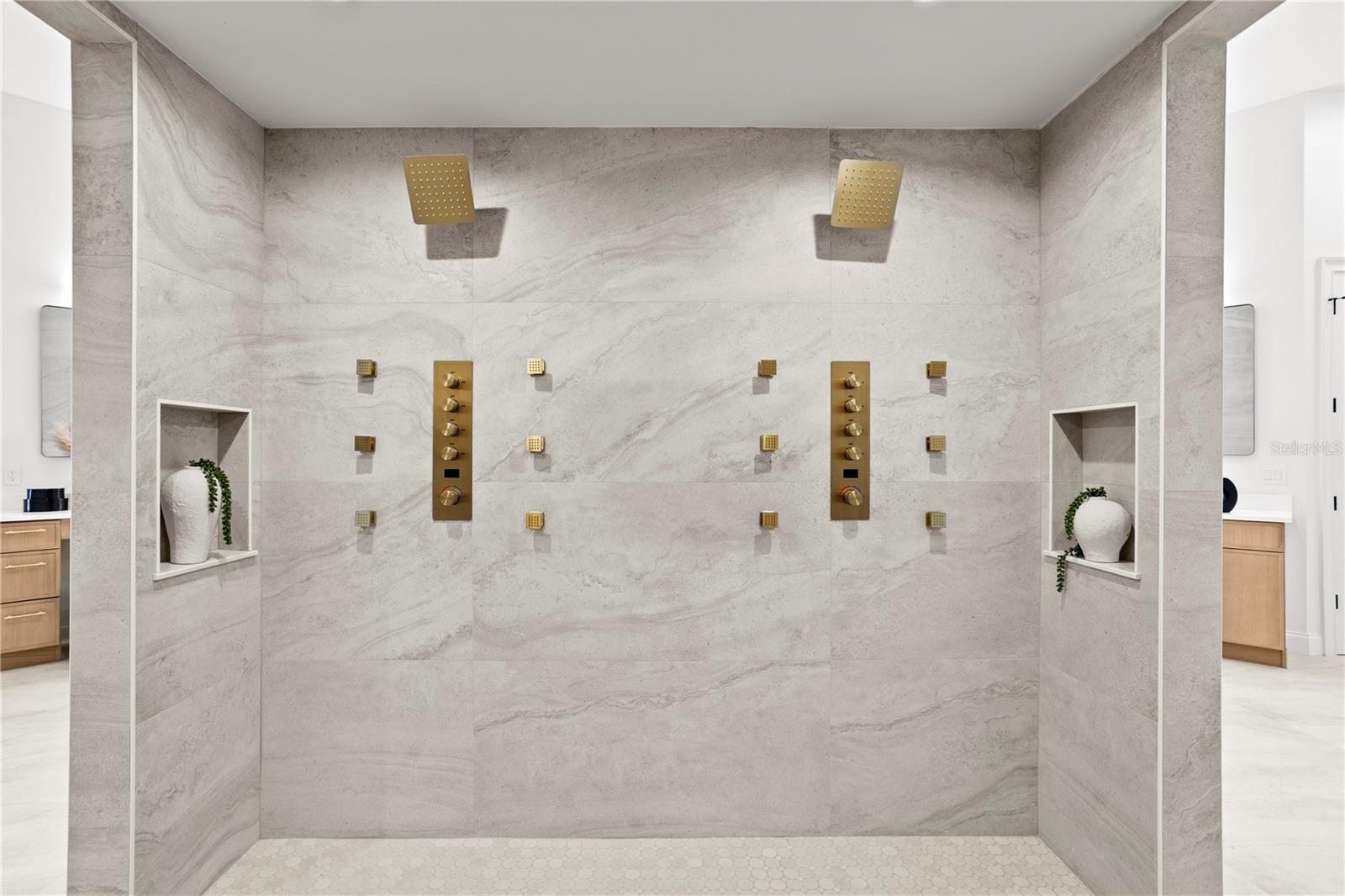 Image 22 of 100 For 6324 Maclaurin Drive