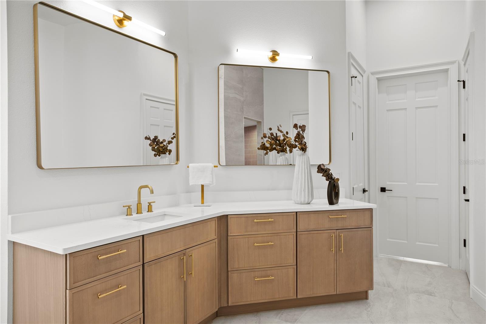 Image 25 of 100 For 6324 Maclaurin Drive