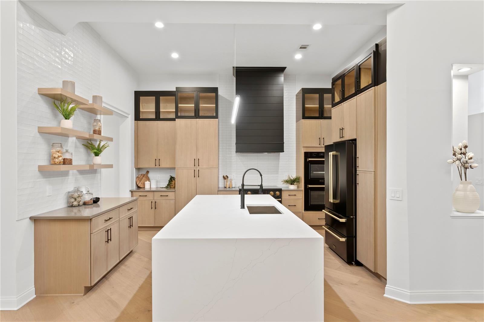 Image 35 of 100 For 6324 Maclaurin Drive