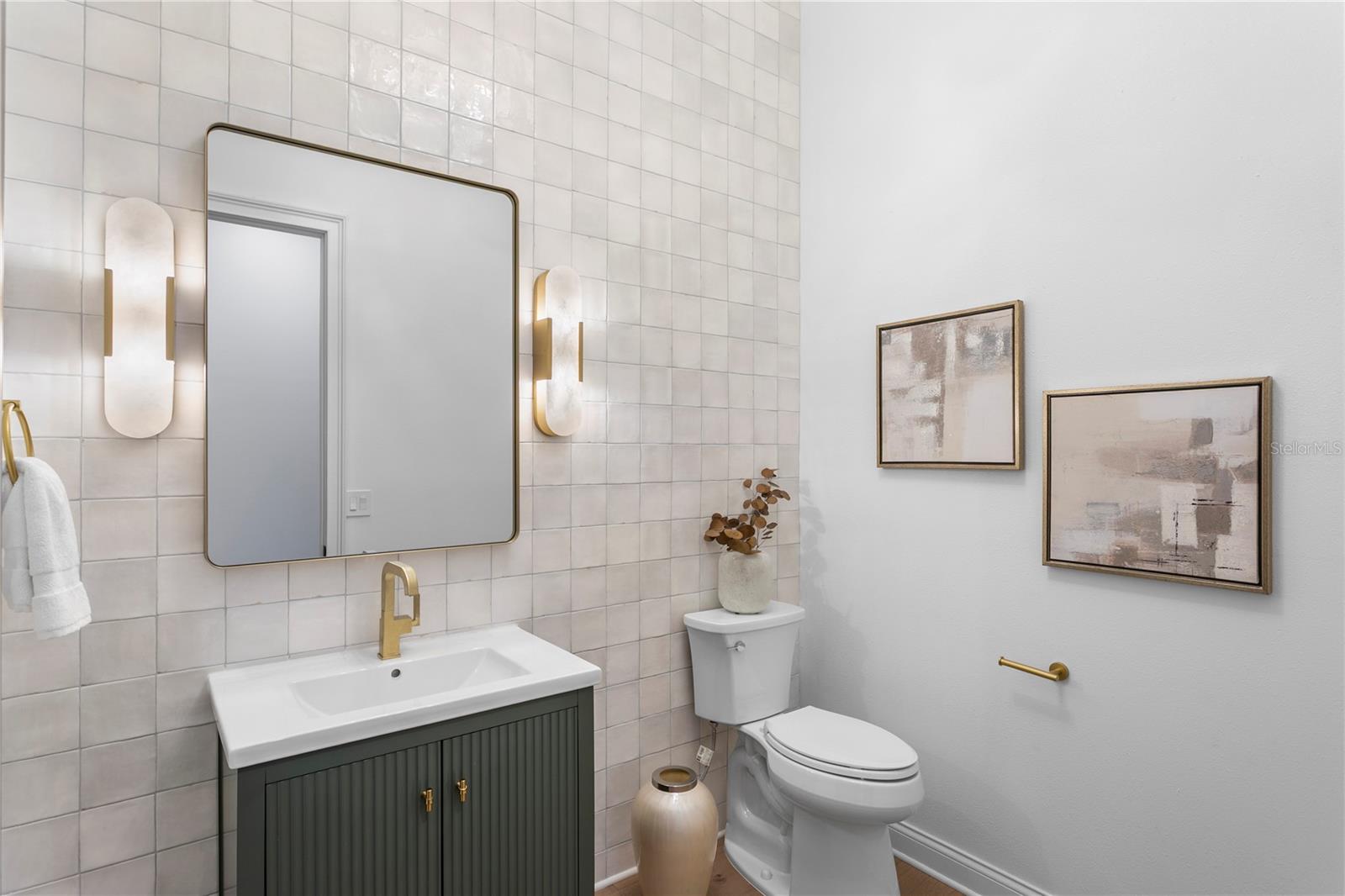 Image 43 of 100 For 6324 Maclaurin Drive