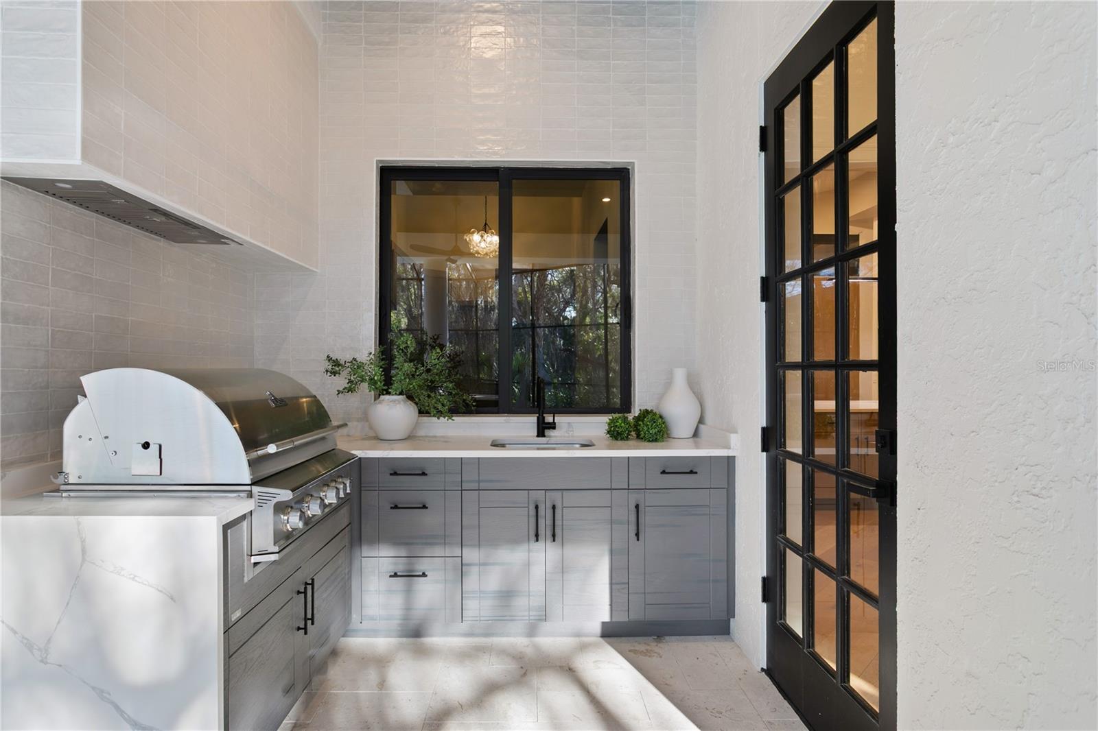 Image 76 of 100 For 6324 Maclaurin Drive