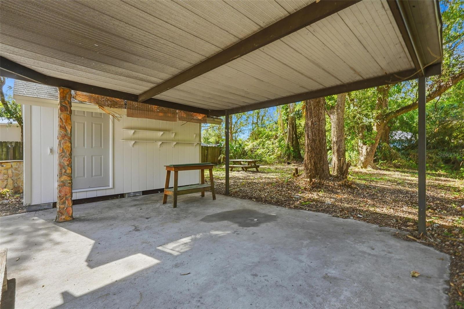 Listing photo id 19 for 8116 Rome Avenue