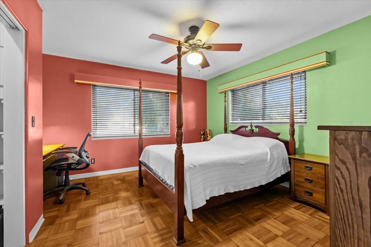 Image 20 of 57 For 220 22nd Avenue Se