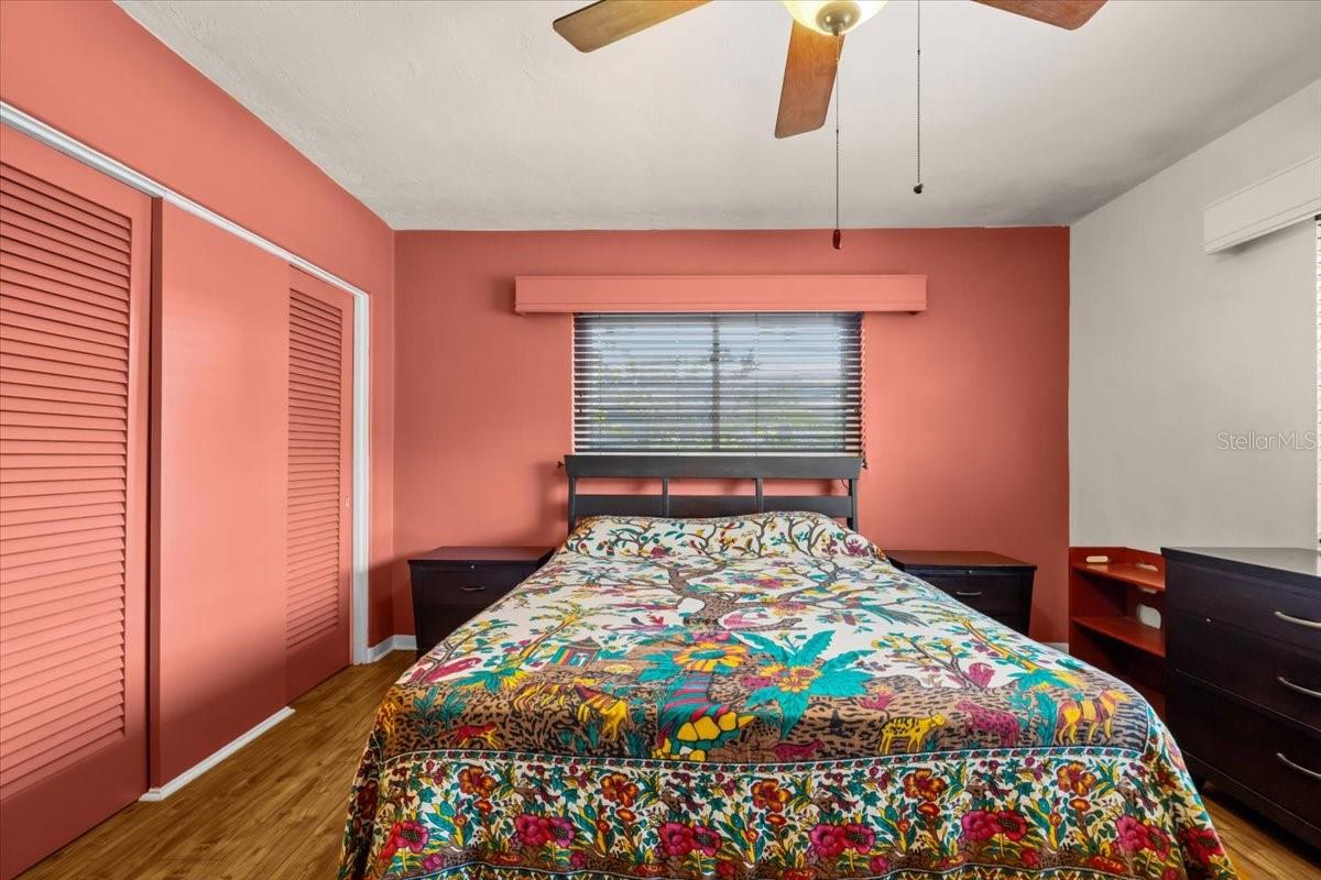 Image 29 of 57 For 220 22nd Avenue Se