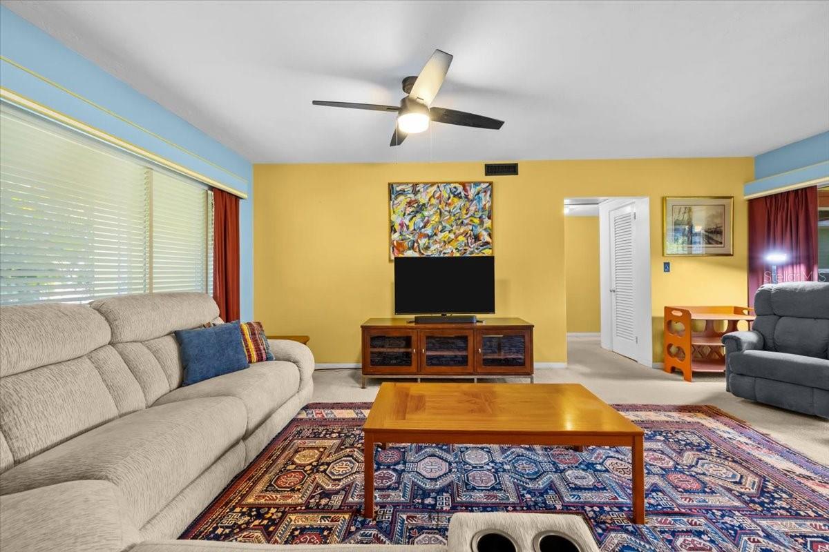 Image 8 of 57 For 220 22nd Avenue Se