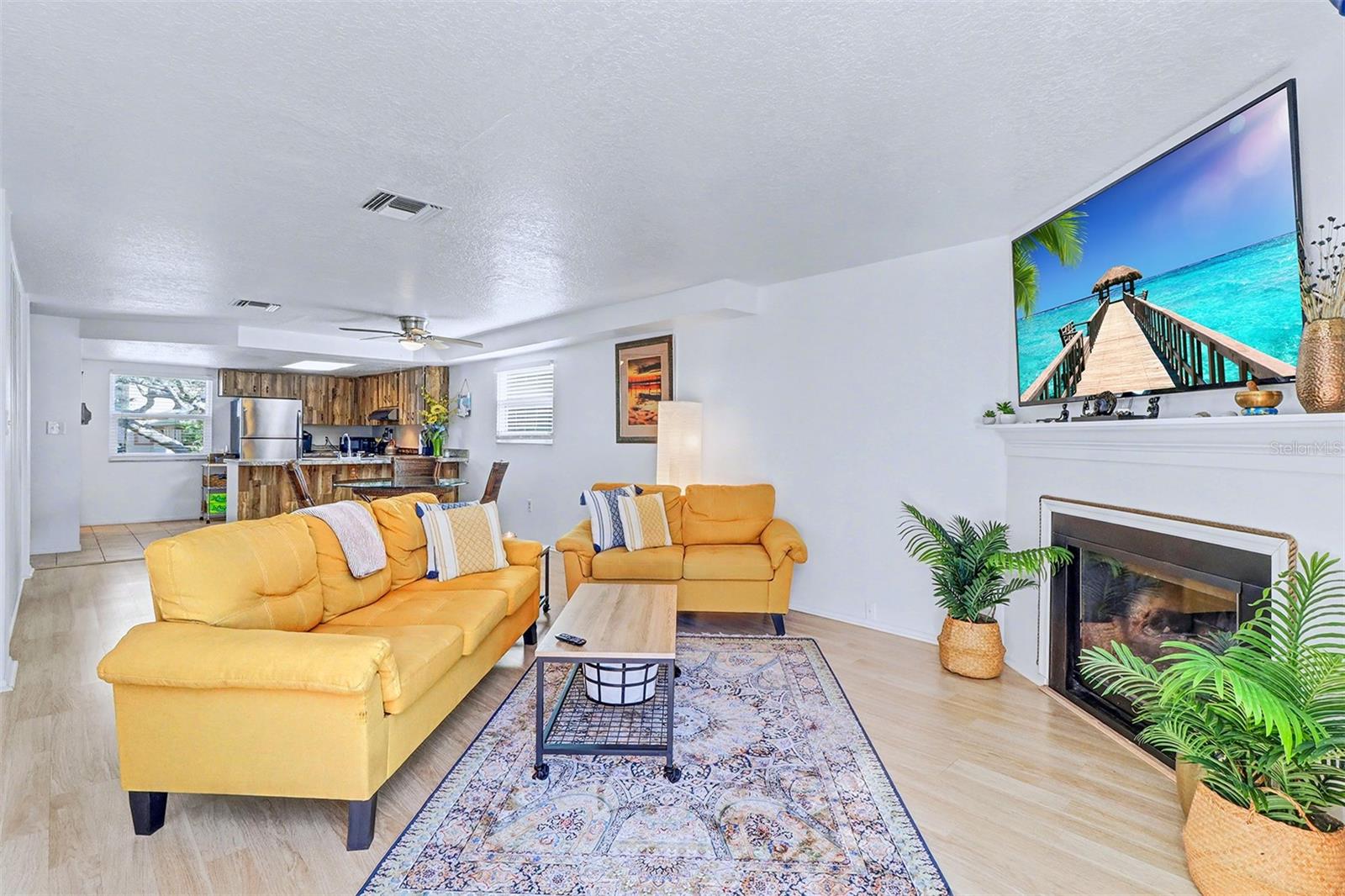 Image 10 of 37 For 700 2nd Street B