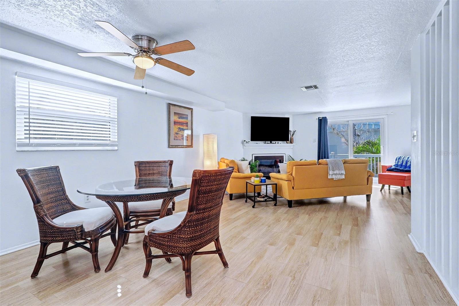 Image 11 of 37 For 700 2nd Street B