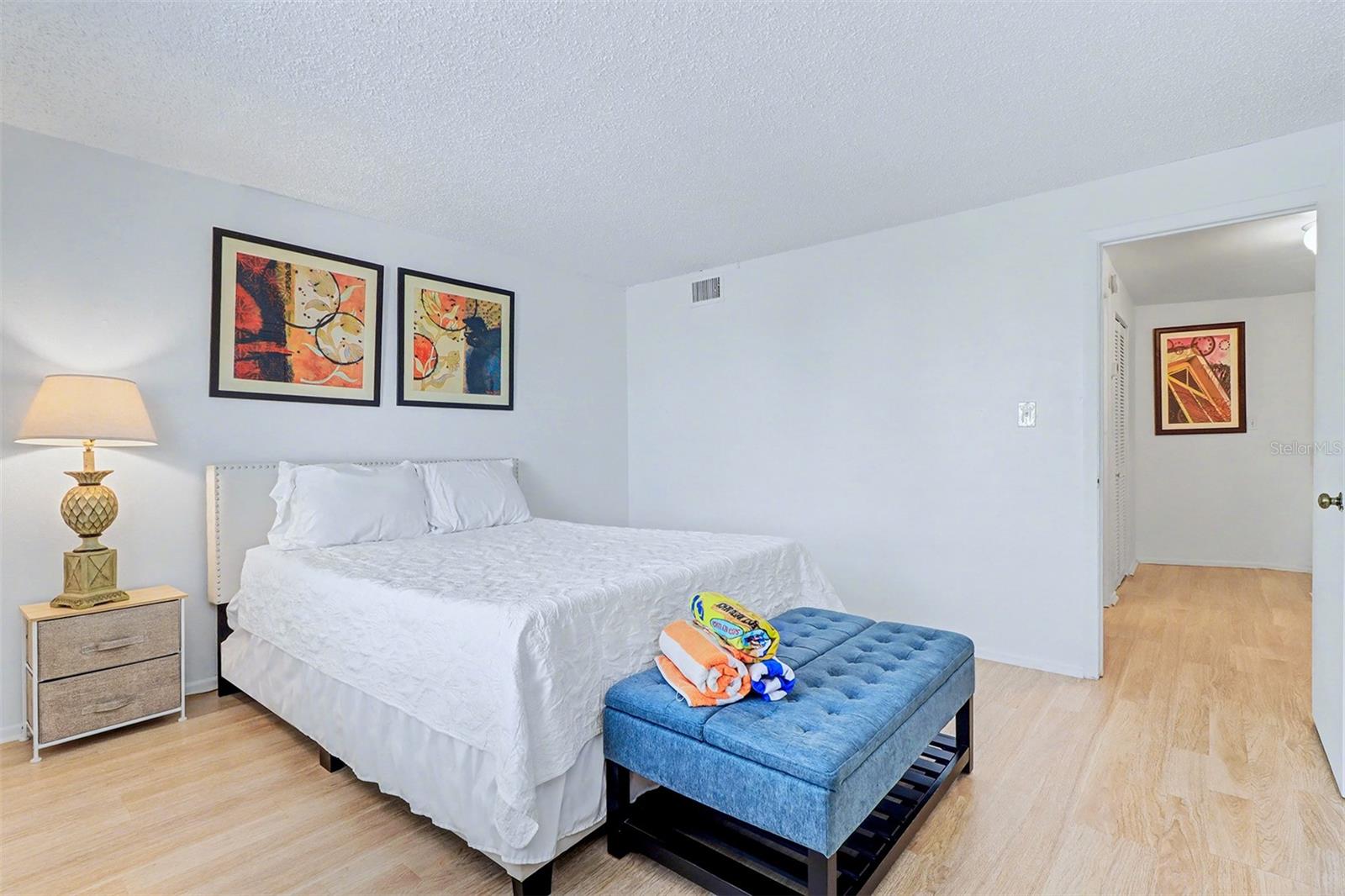 Image 26 of 37 For 700 2nd Street B