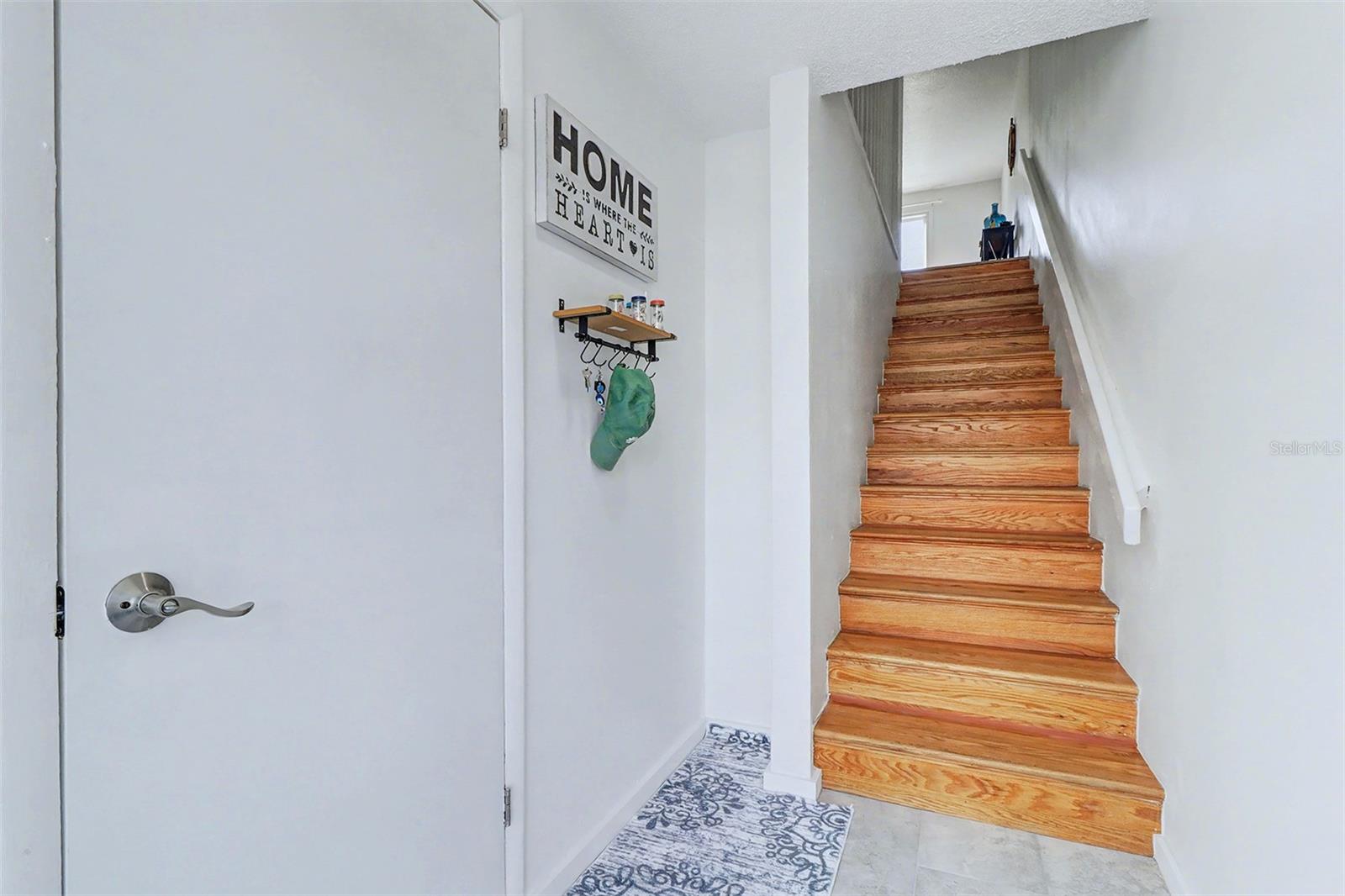 Image 28 of 37 For 700 2nd Street B