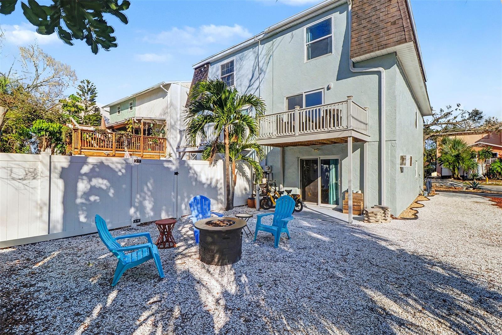 Image 32 of 37 For 700 2nd Street B