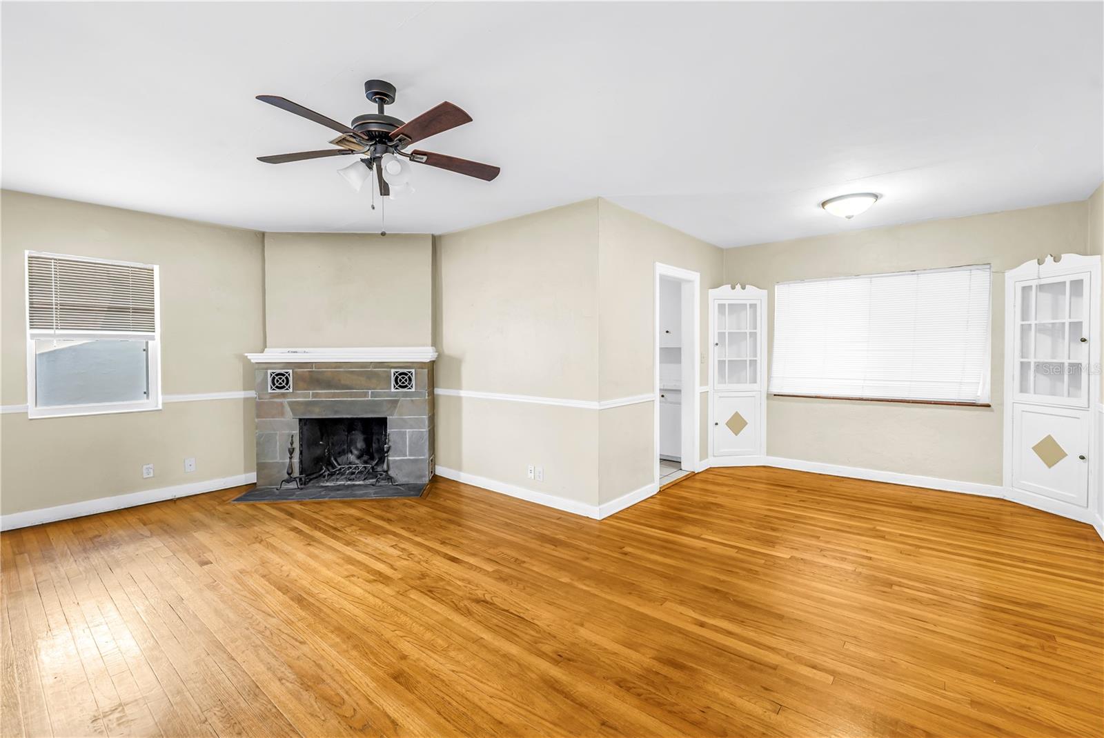 Image 12 of 38 For 3701 26th Street N