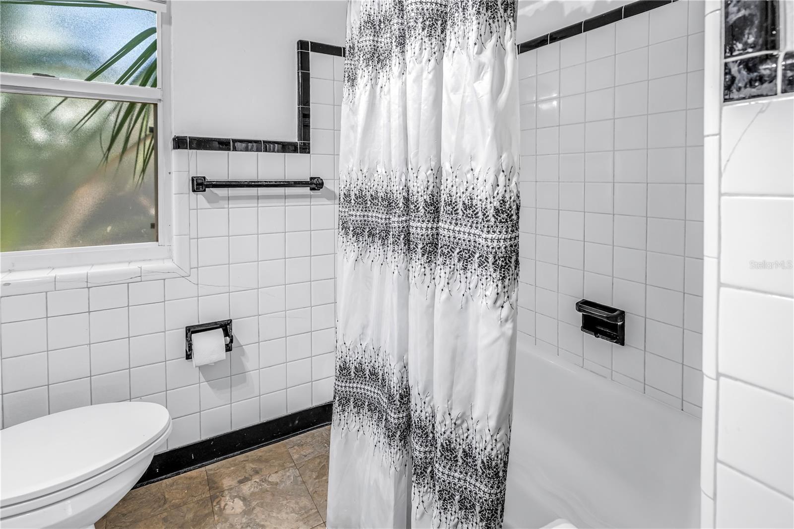 Image 24 of 38 For 3701 26th Street N