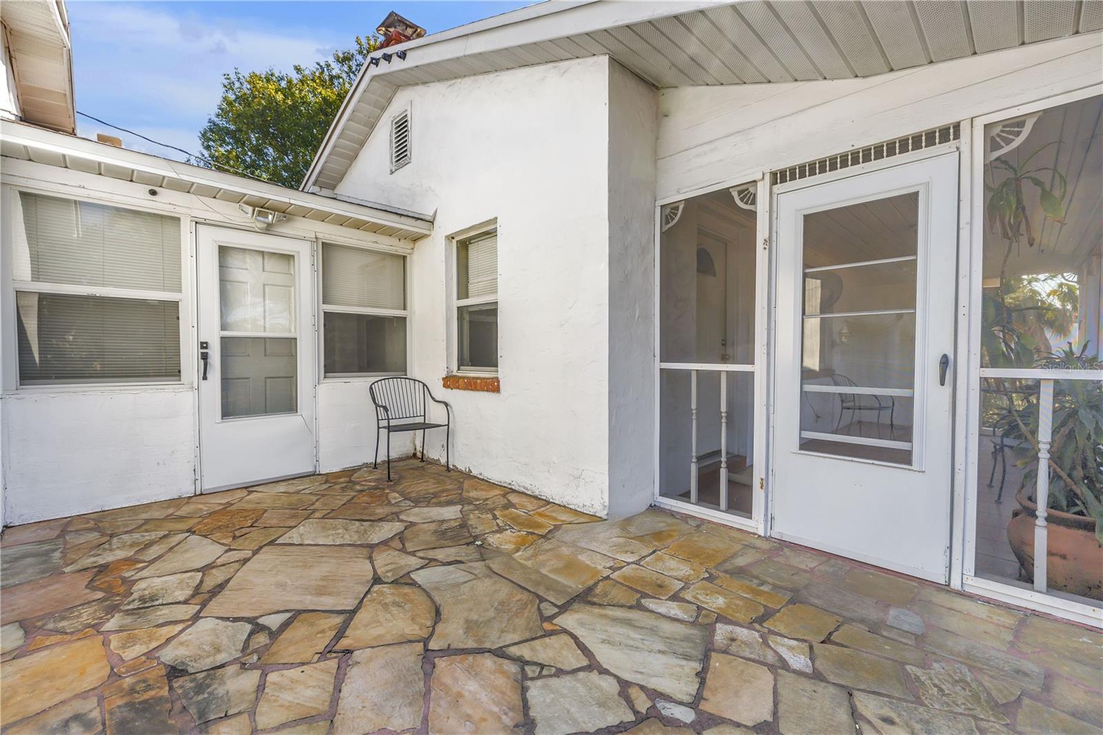 Image 7 of 38 For 3701 26th Street N