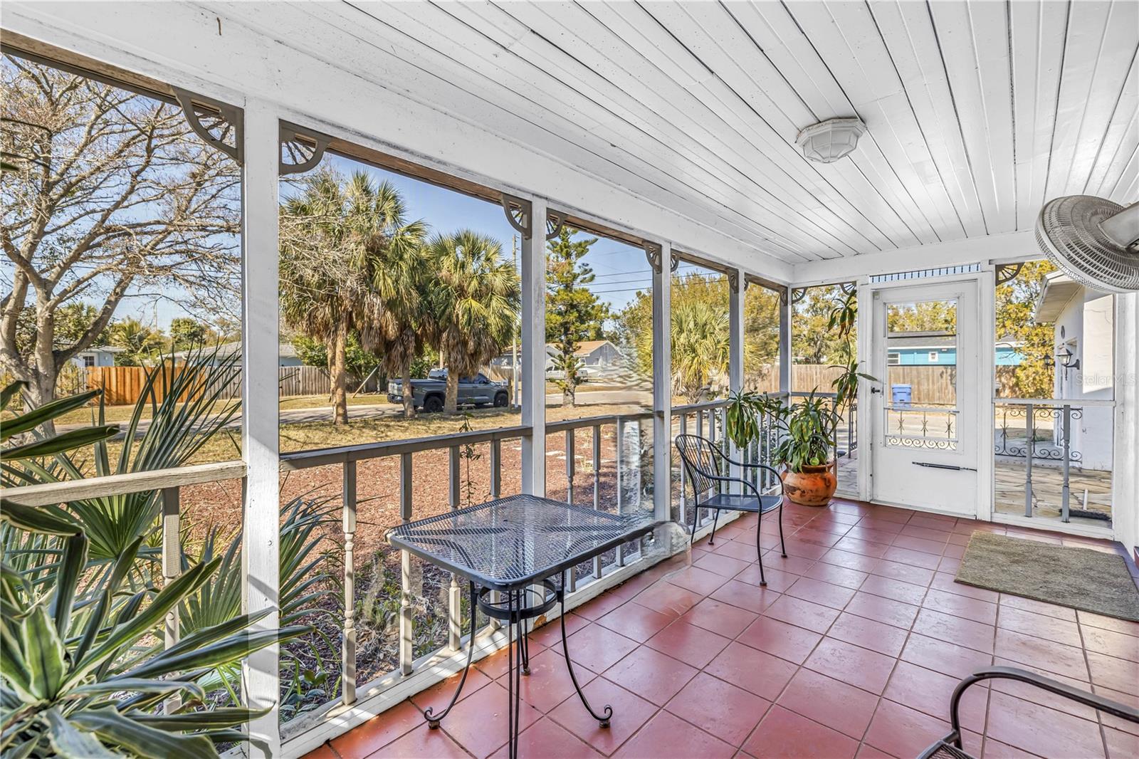 Image 8 of 38 For 3701 26th Street N