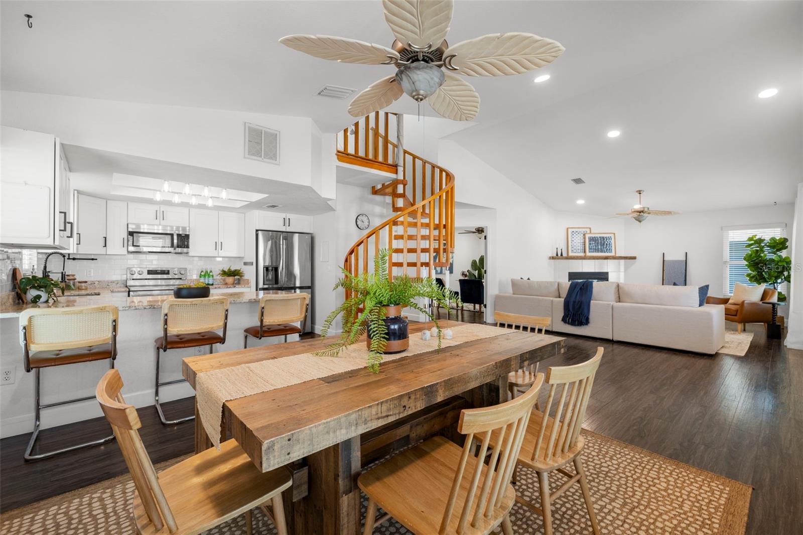 Image 5 of 37 For 247 126th Avenue