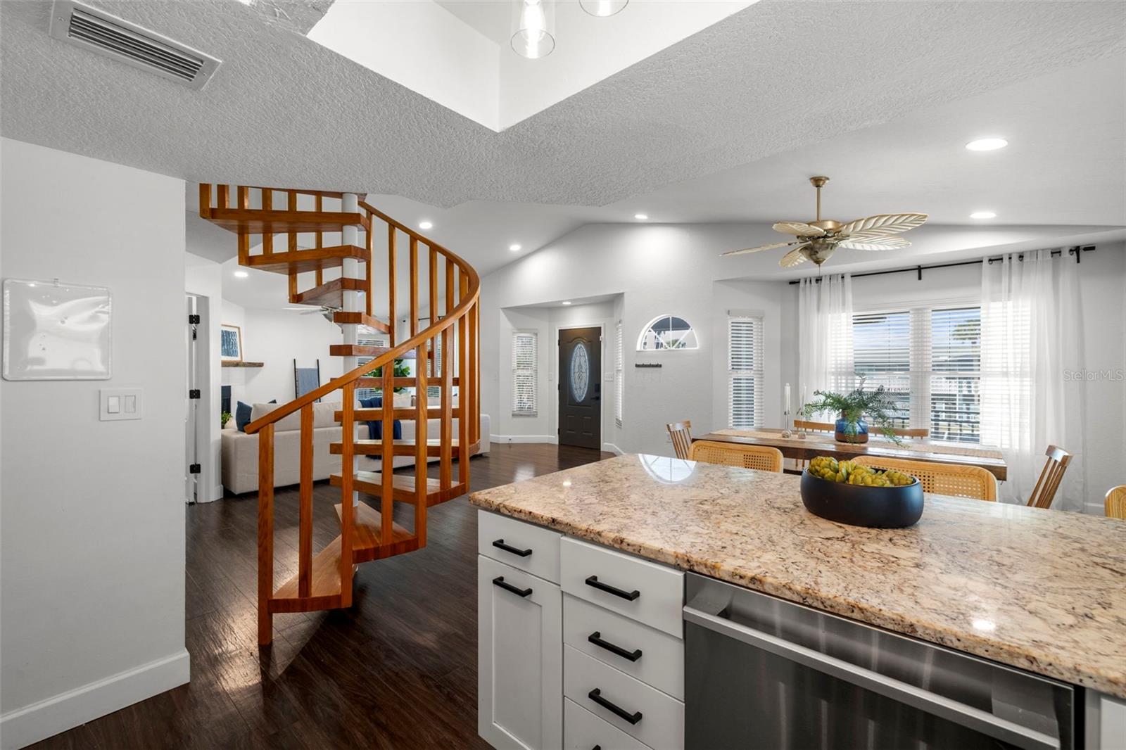 Image 8 of 37 For 247 126th Avenue