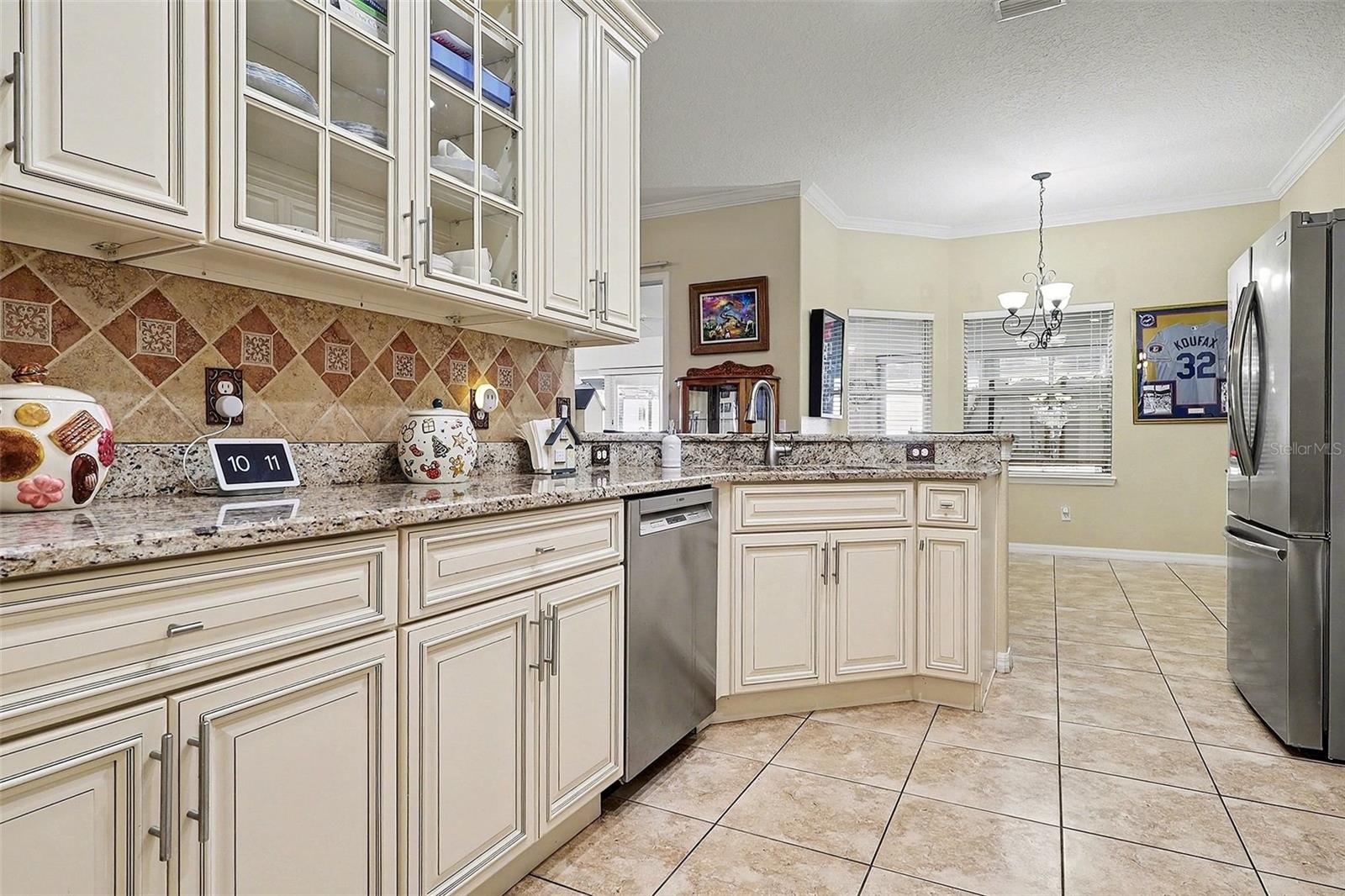 Image 11 of 30 For 122 Costa Loop