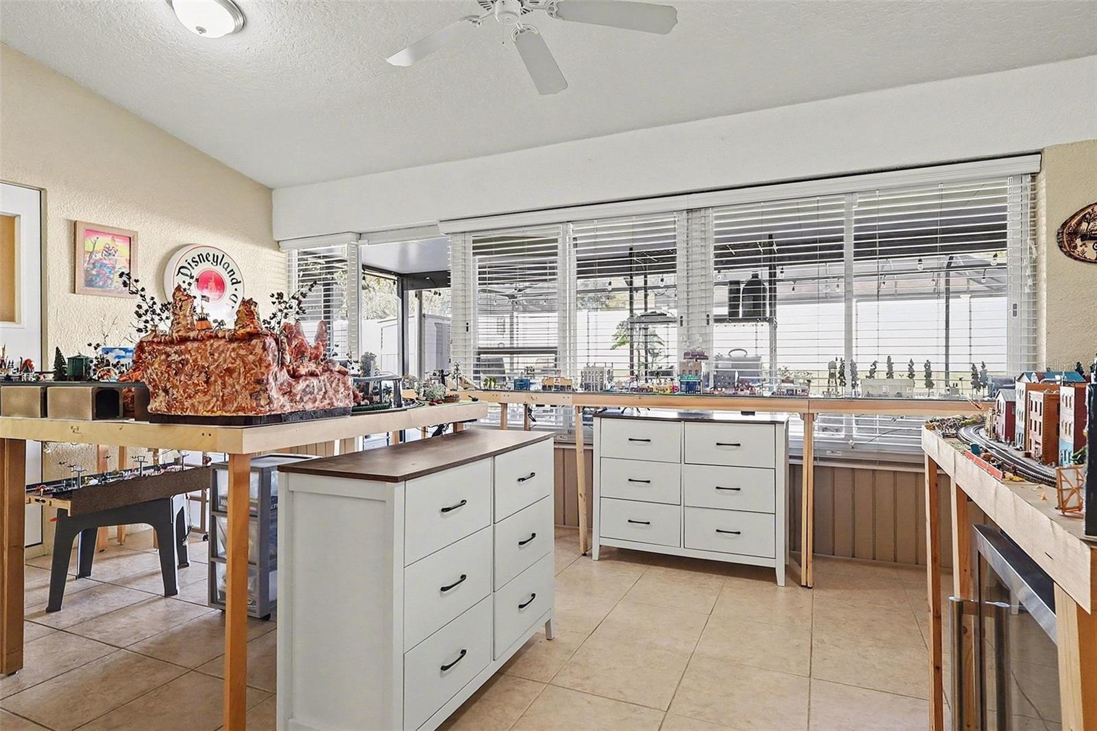 Image 14 of 30 For 122 Costa Loop