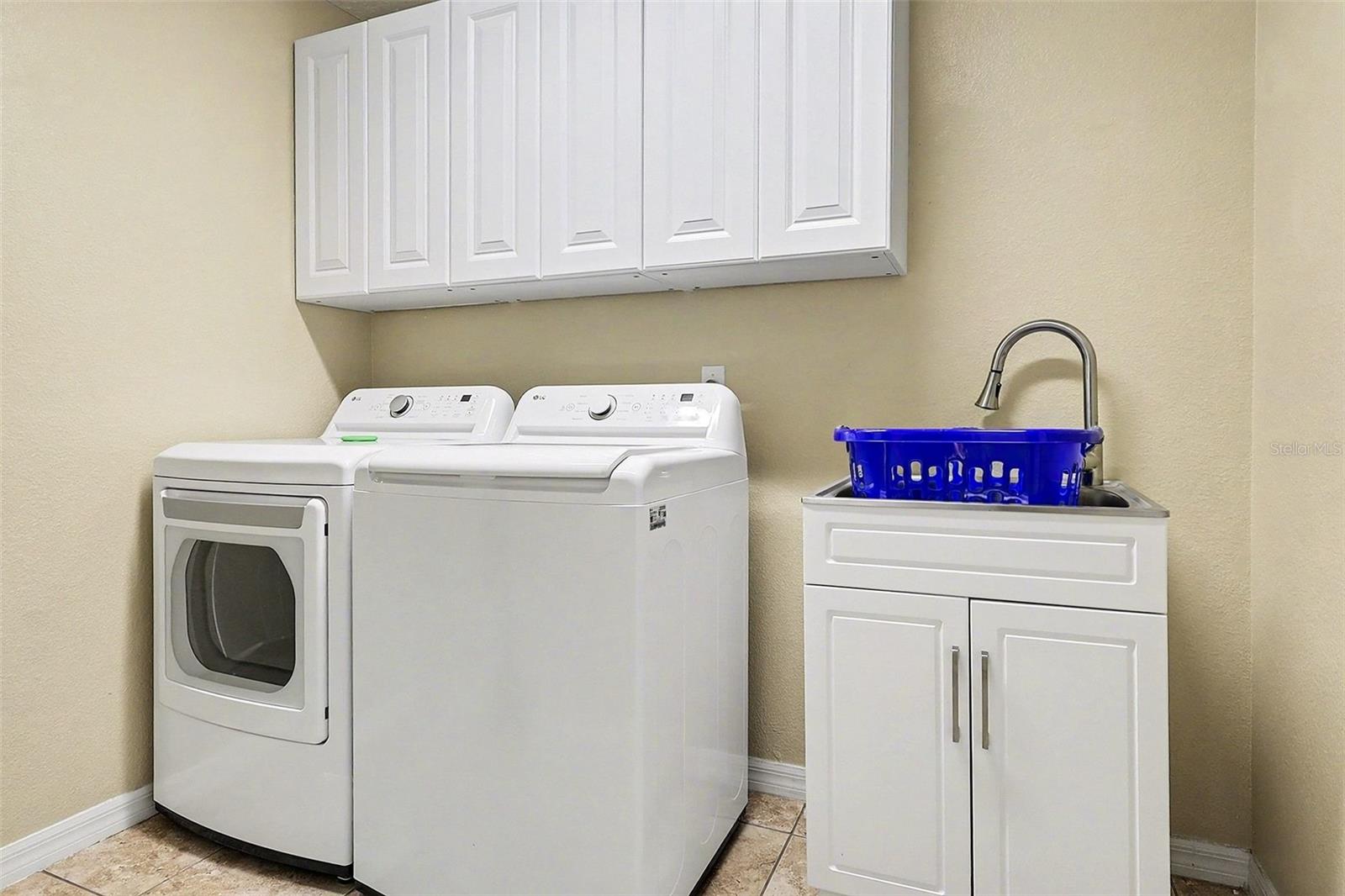 Image 27 of 30 For 122 Costa Loop