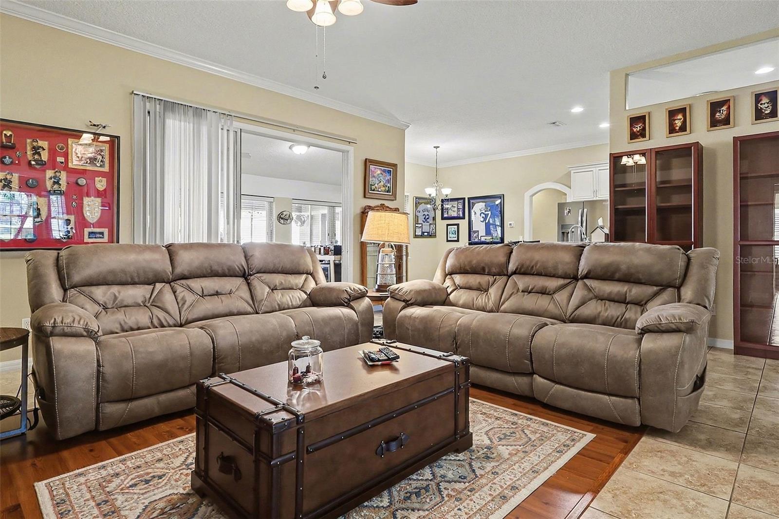 Image 5 of 30 For 122 Costa Loop