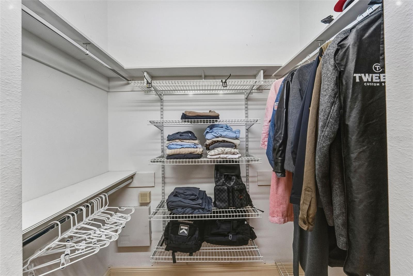 Image 21 of 47 For 1362 Lake Woodlands Parkway