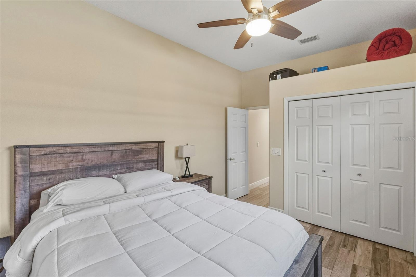 Image 23 of 47 For 1362 Lake Woodlands Parkway