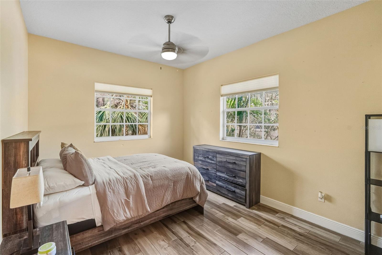 Image 26 of 47 For 1362 Lake Woodlands Parkway