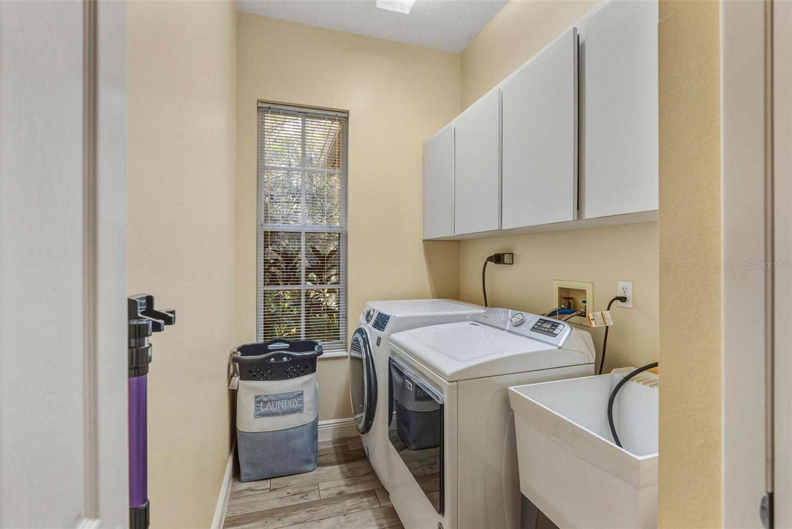 Image 31 of 47 For 1362 Lake Woodlands Parkway