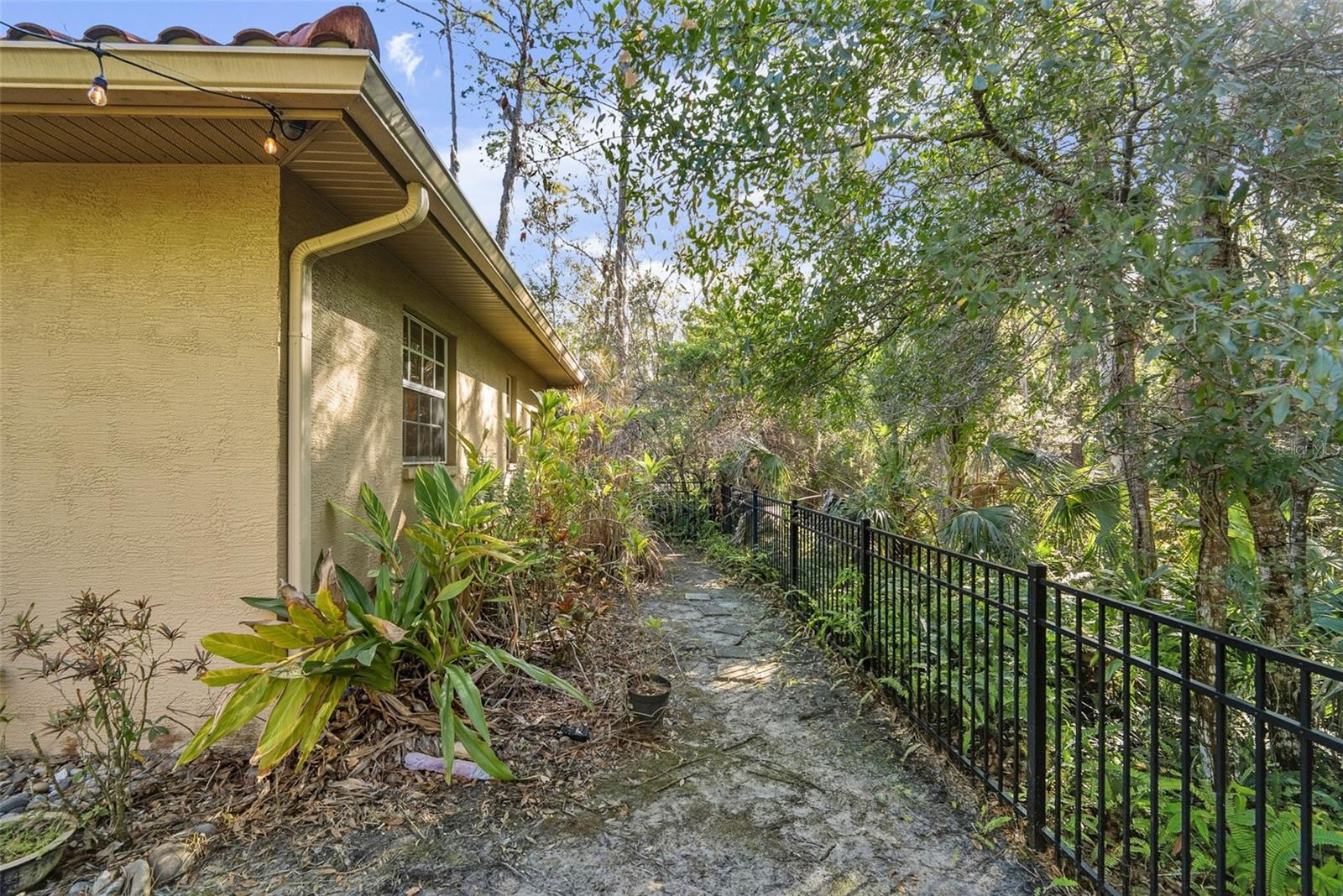 Image 38 of 47 For 1362 Lake Woodlands Parkway