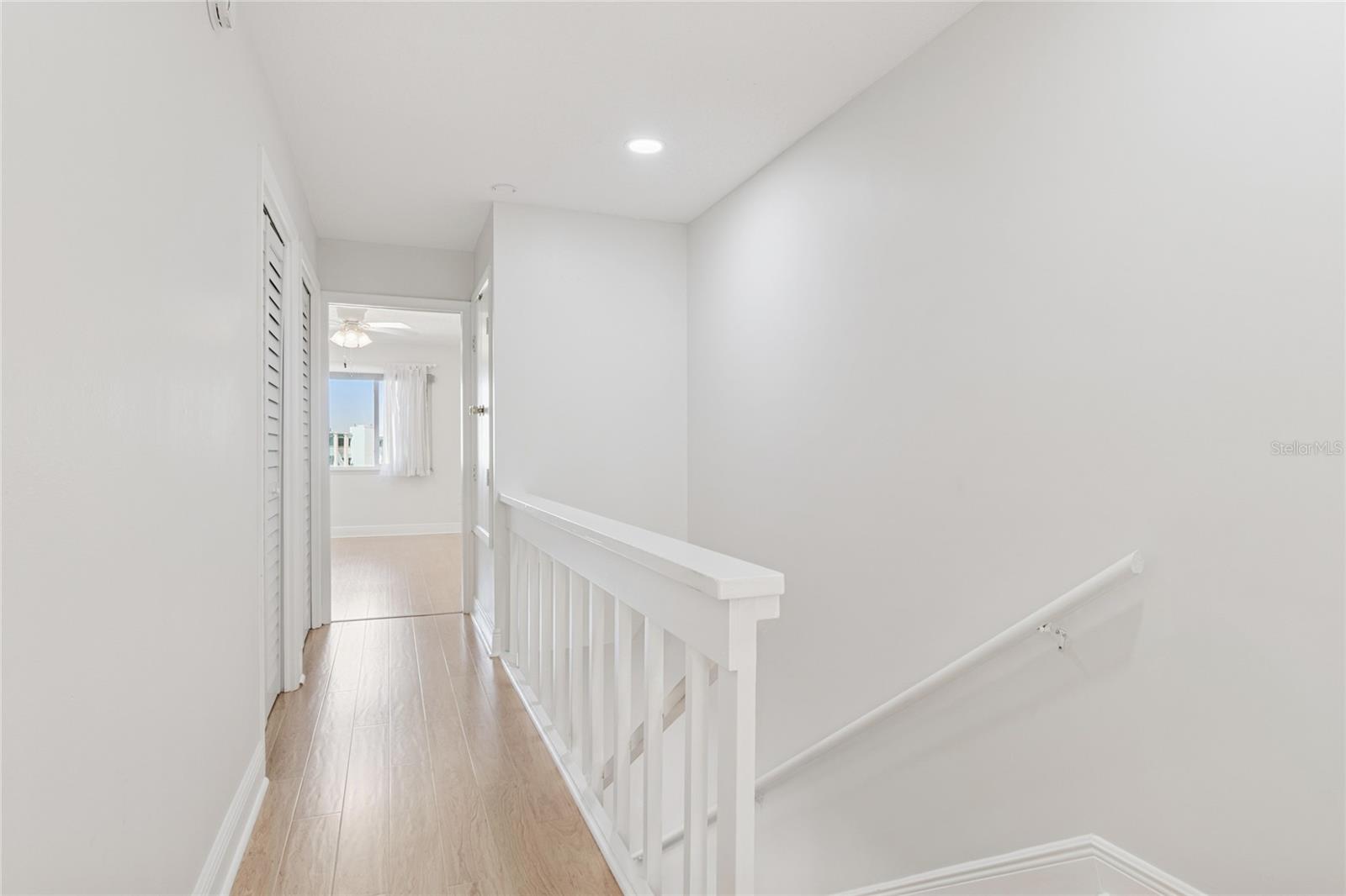 Image 34 of 77 For 433 Paula Drive 24