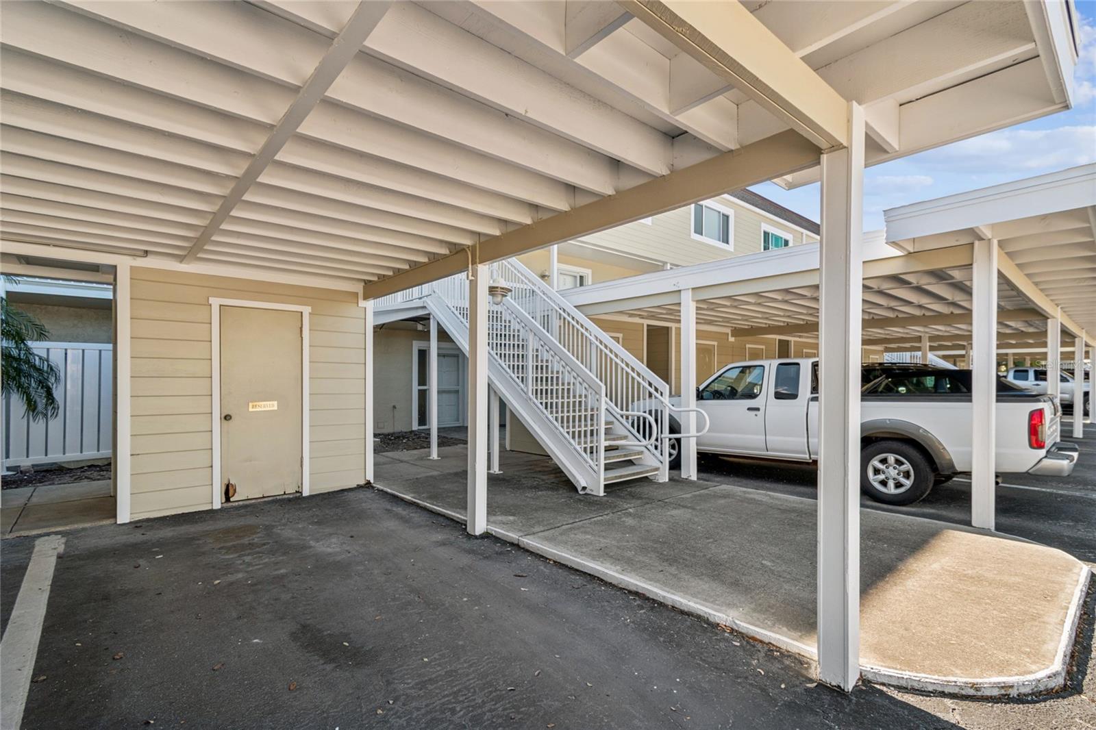 Image 5 of 77 For 433 Paula Drive 24