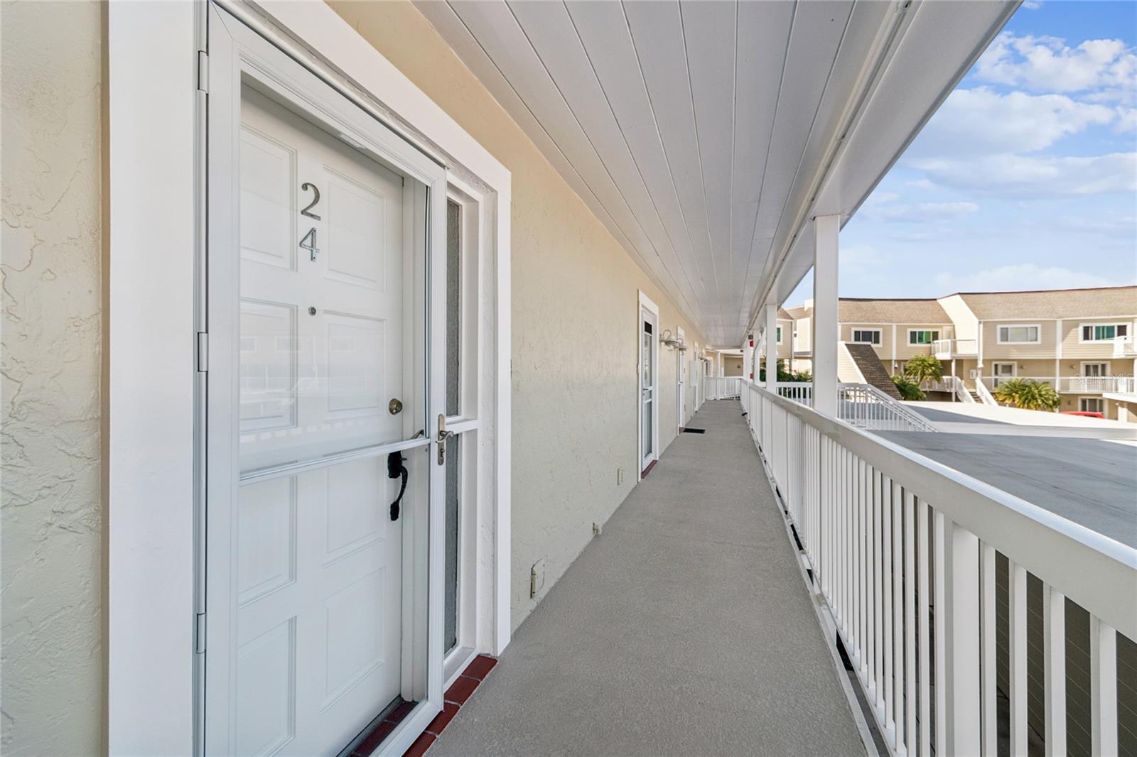 Image 6 of 77 For 433 Paula Drive 24