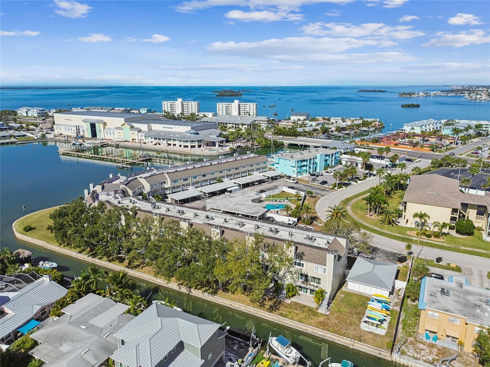 Image 66 of 77 For 433 Paula Drive 24