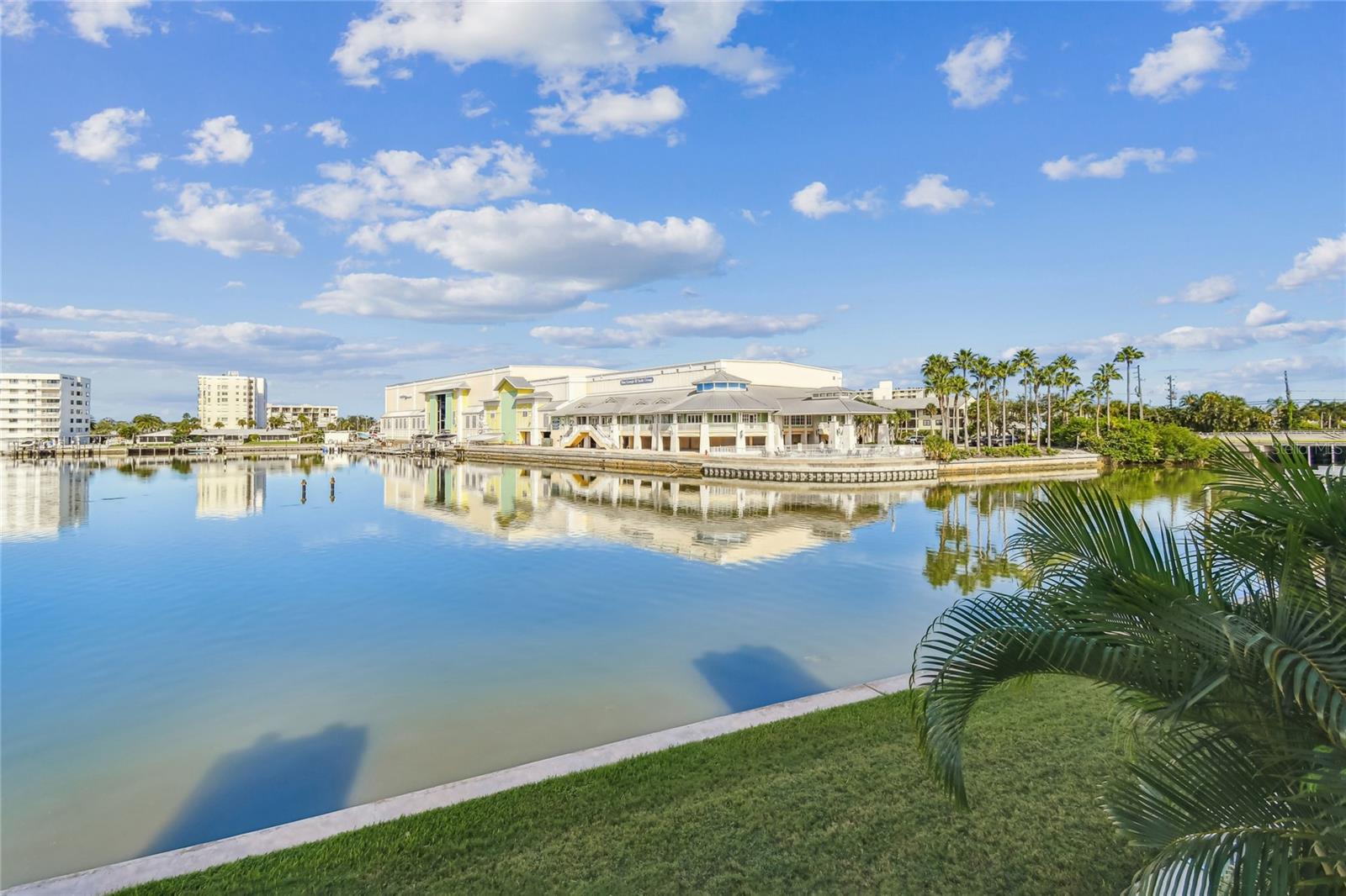 Image 76 of 77 For 433 Paula Drive 24