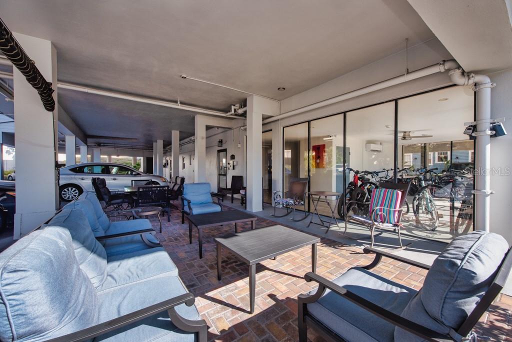 Image 24 of 38 For 841 4th Avenue N 64