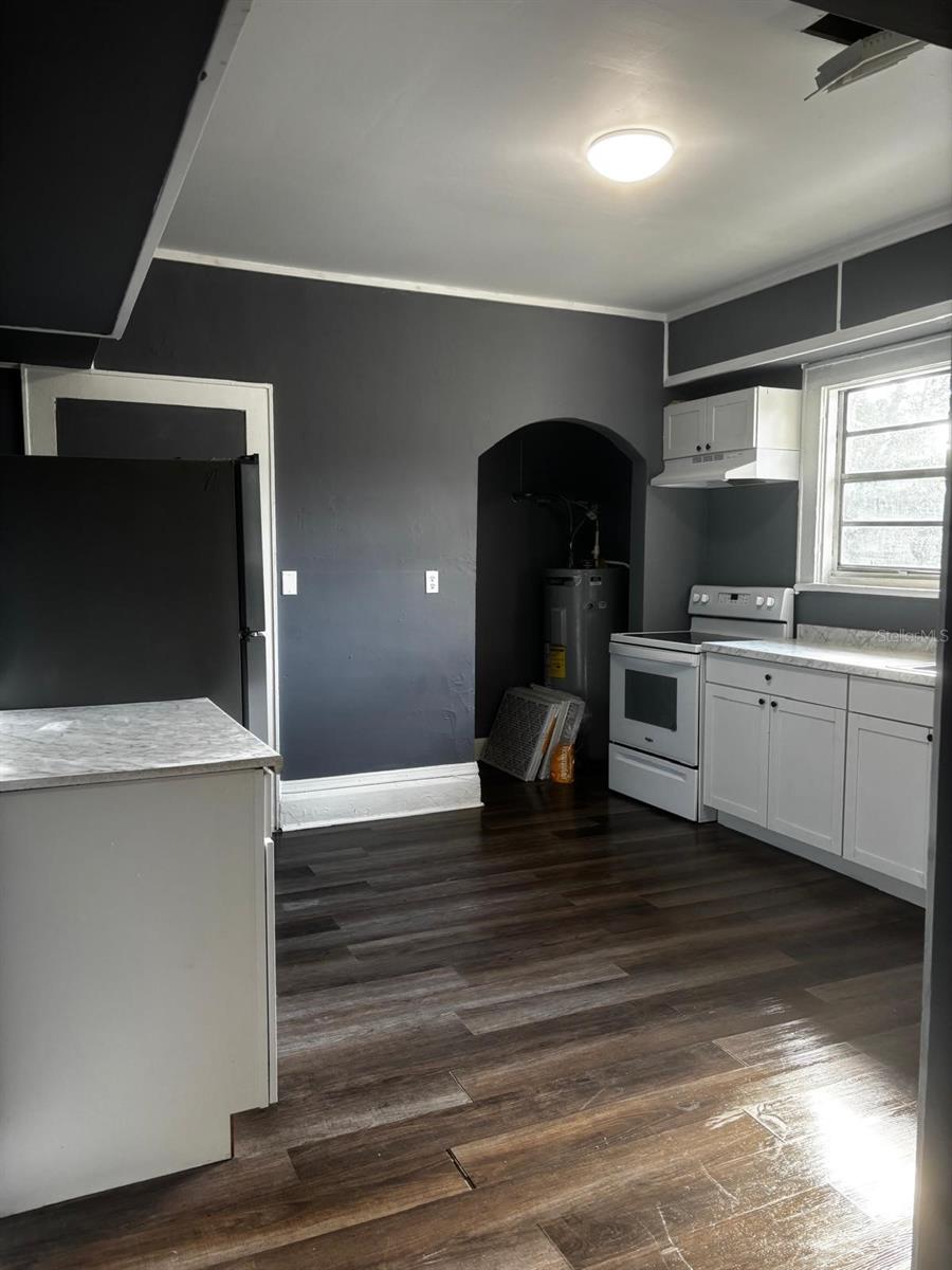 Image 3 of 15 For 1112 12th Street