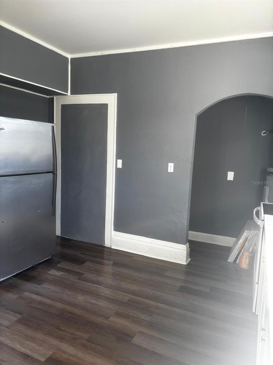 Image 5 of 15 For 1112 12th Street